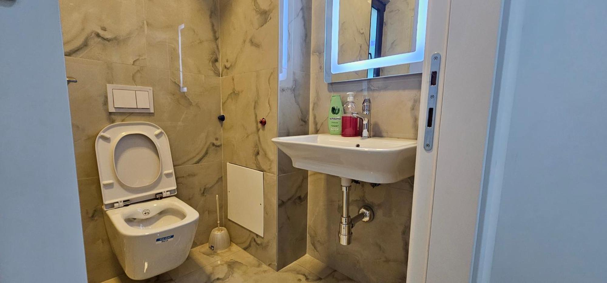 Free Parking Tirana Modern Escape Apartment Exterior foto